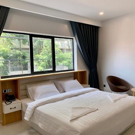 Nico'S Hotel And Skybar Сием Реап Екстериор снимка