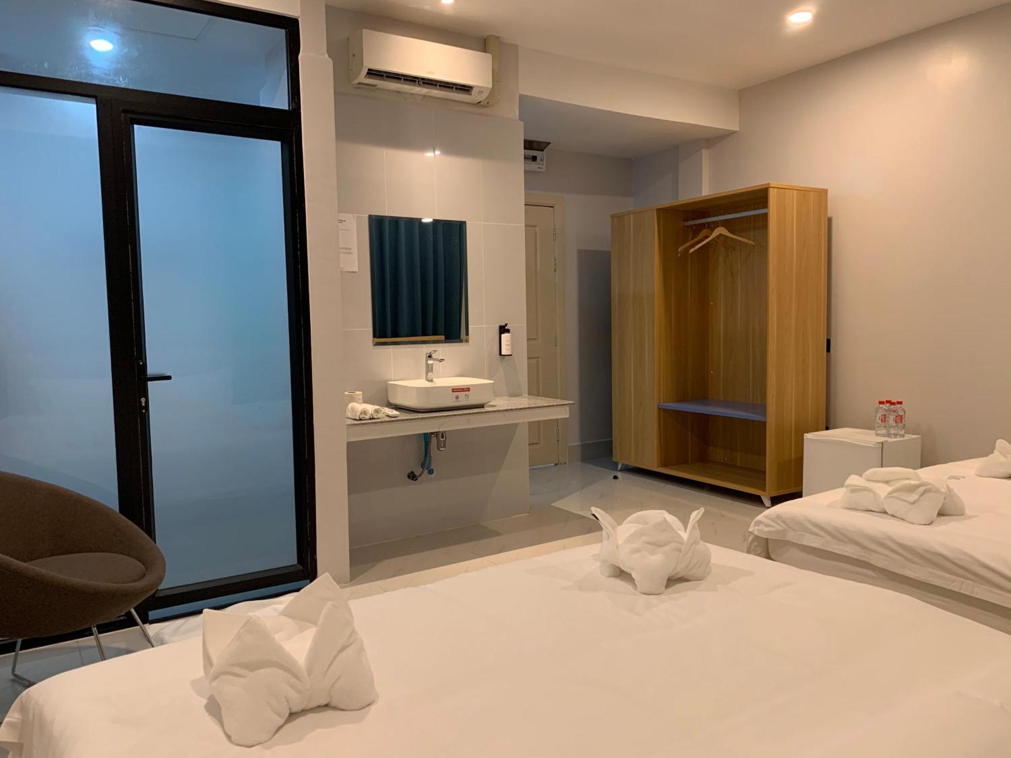 Nico'S Hotel And Skybar Сием Реап Екстериор снимка